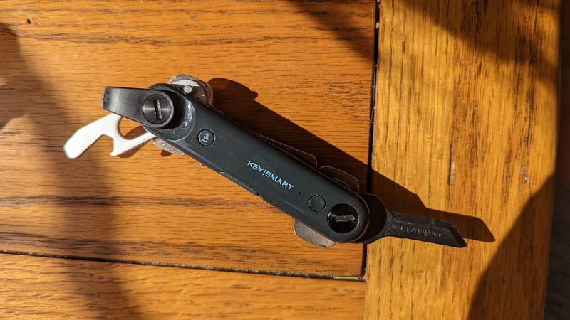 KeySmart Max key organizer design